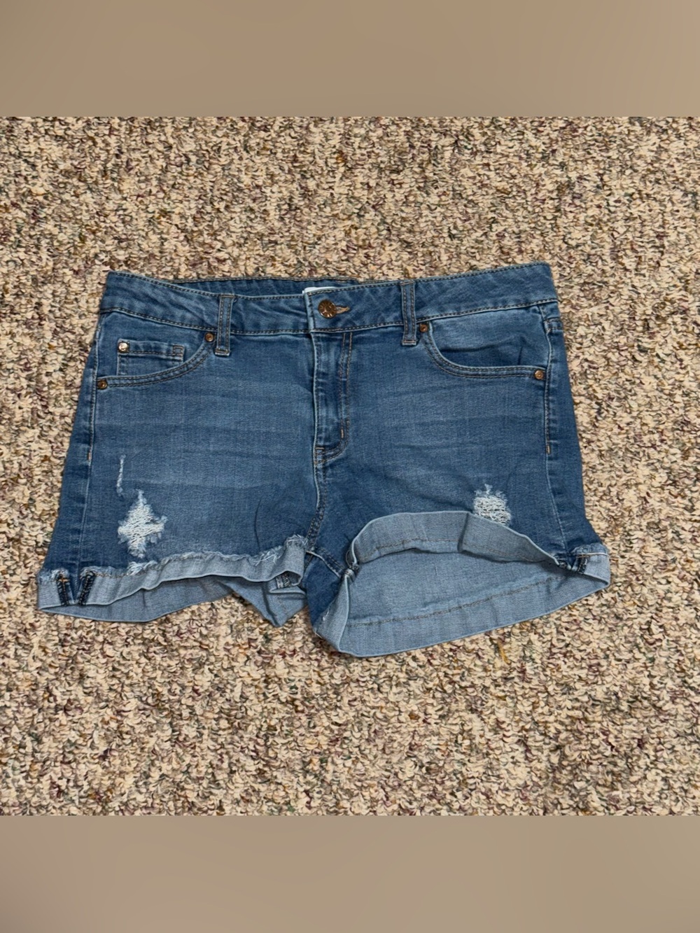 Women's juniors size 9 shorts Celebrity Pink Distressed Denim Cuffed Shorts